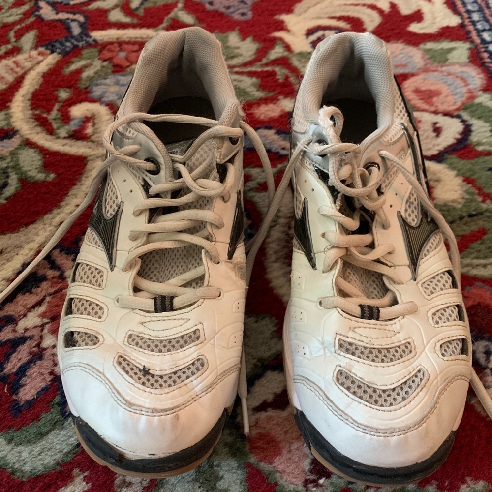 Mizuno Volleyball Shoes